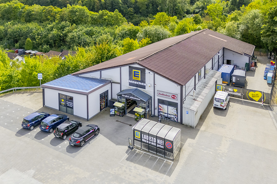EDEKA Henschen in Iserlohn Außenansicht mit der Drohne